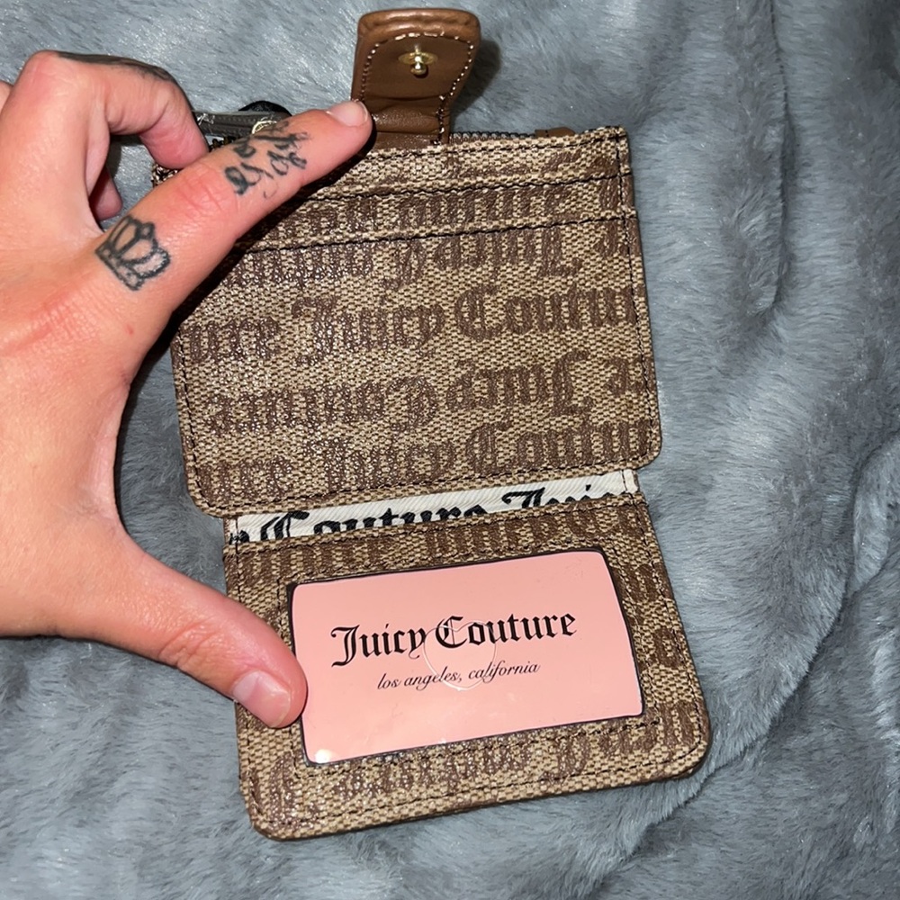 JUICY COUTURE - Picture 7 of 10